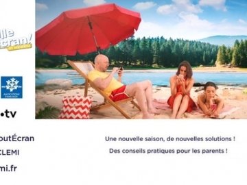 La Famille Tout-Écran en vacances